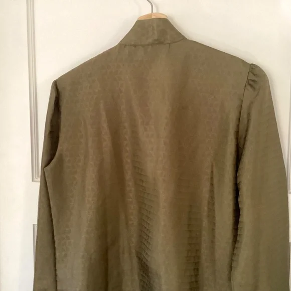 Christian Dior Vintage Olive Green Neck Bow tie Blouse size 6 Logo Old Money - Picture 14 of 16